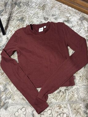 Tna homestretch ribbed crewneck long sleeve burgundy XS